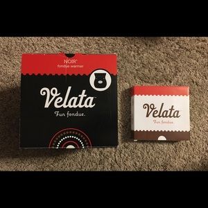 One Scentsy Fondue Warmer with Lid NIB